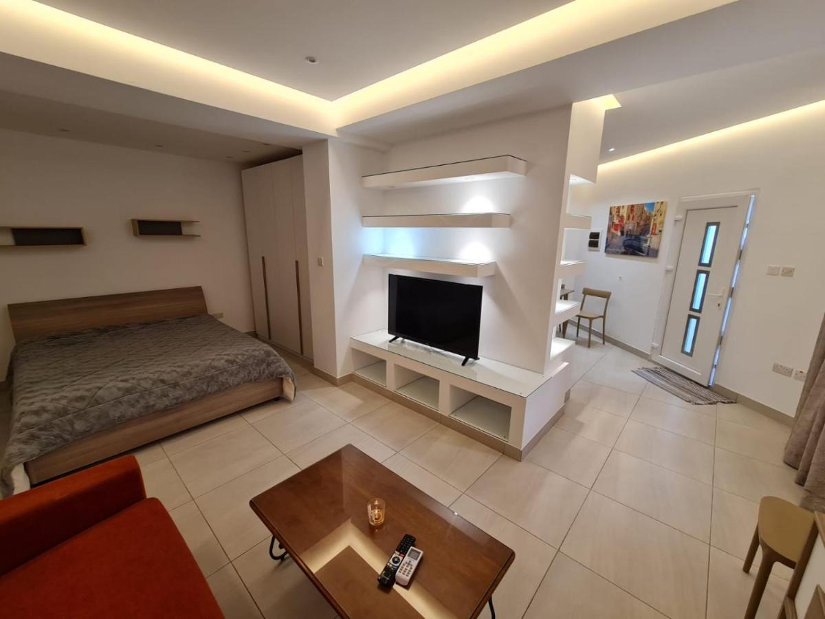 Ferienwohnung Crescent Corner St. Paul's Bay Exterior foto